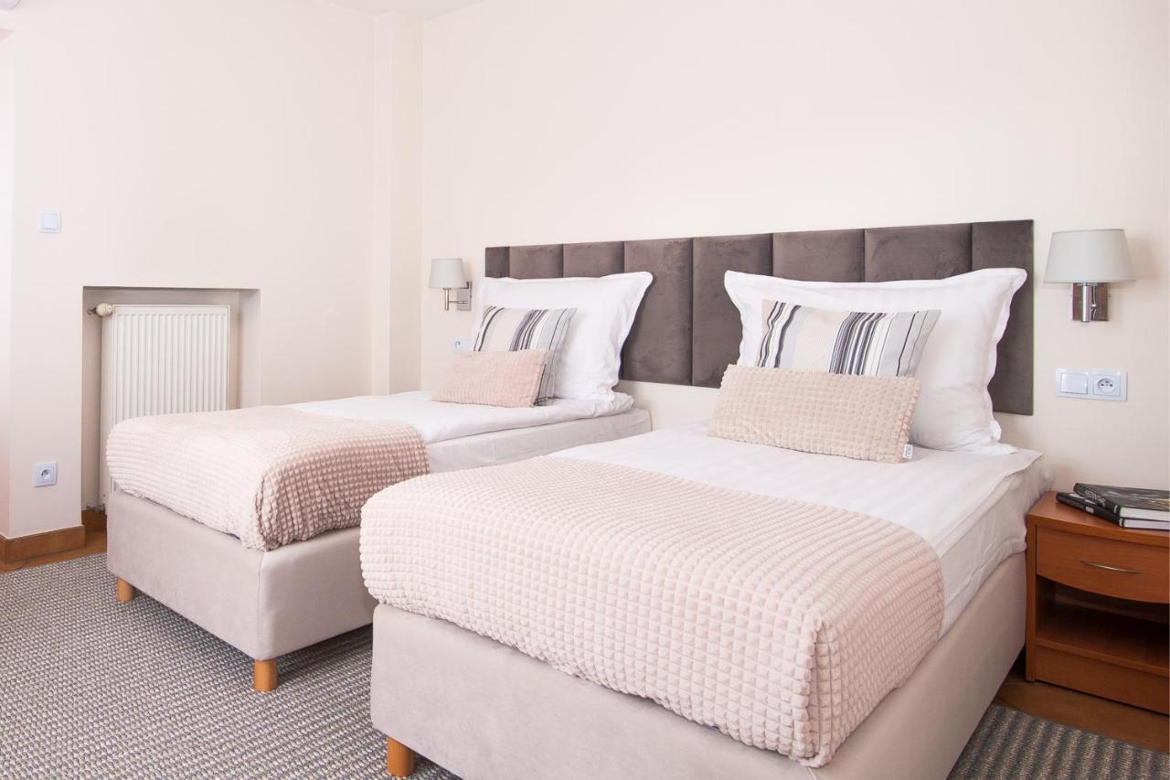 Hotel Awo Gniezno Cameră foto